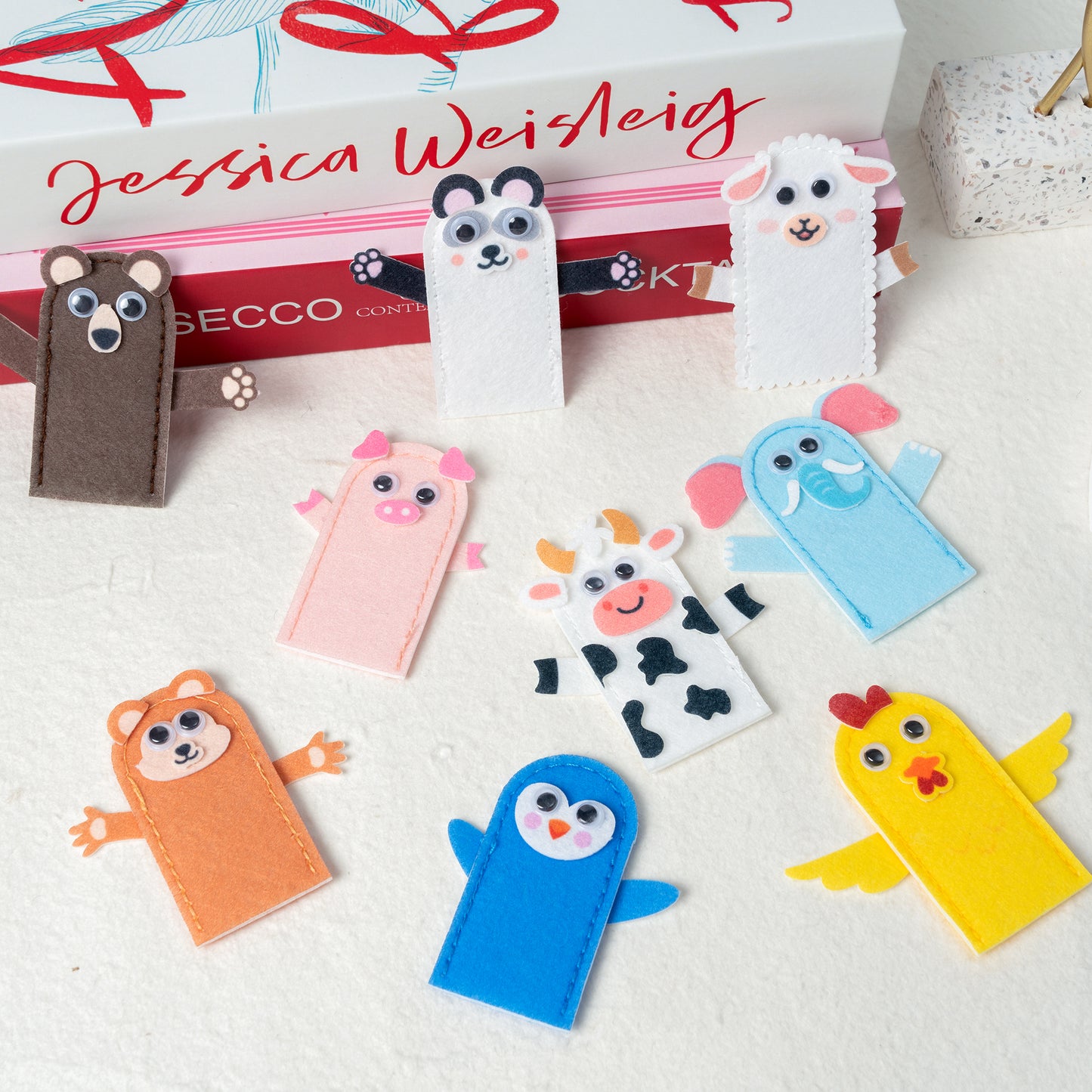 COcnny Animal Finger Puppets Crafts - 20pcs DIY Farm Felt Hand Puppet Making Kit for Kids, Make Your Own Art Fingers Puppet Story Telling Toy, Animals Role Play for Boys Girls Toddles School Birthday