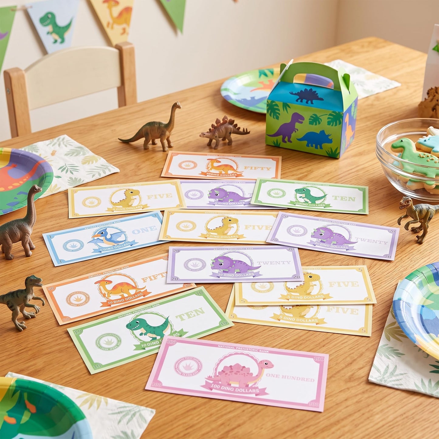 COcnny Dinosaur Play Bucks for Game - 600pcs Dino Paper Money for Party
