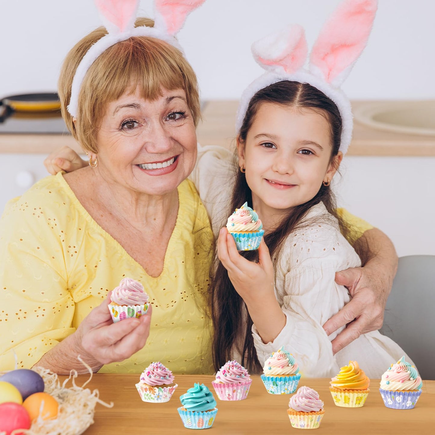COcnny Easter Mini Cupcake Liners - 800pcs Happy Easter Baking Cups Muffin Paper Cupcakes Wrappers, Bunny Chick Egg Chocolate Cake Candy Wrap Making Supplies for Spring Birthday Party (10 Styles)